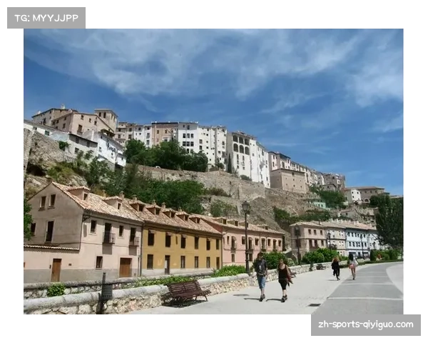 塞维利亚替补深度:贾努扎伊、门迪、加托尼等人待命